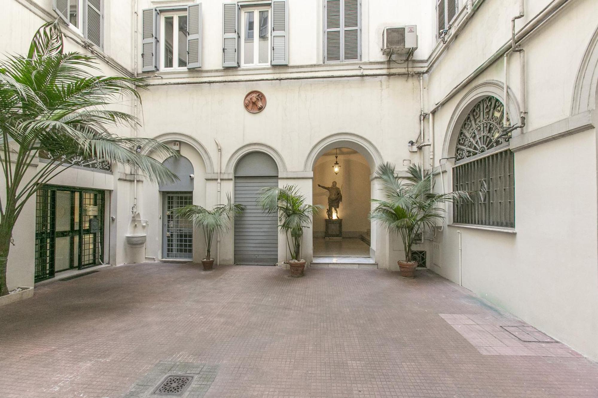 Attico Nel Cuore Di Roma Con Box Privato Per Auto Extérieur photo